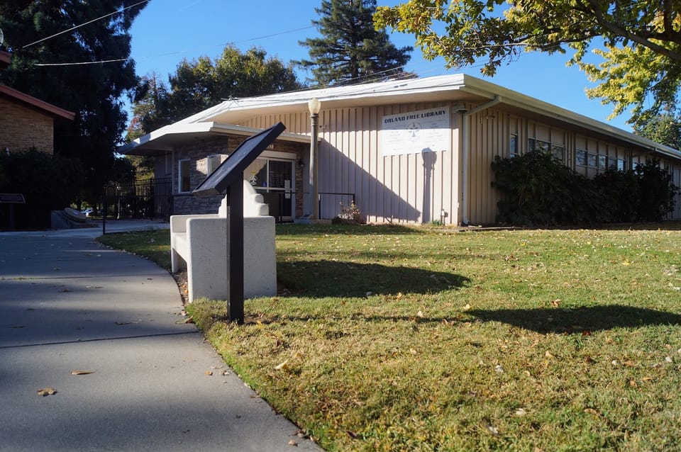 Hey Steve! What’s going on with the new panels in Library Park?